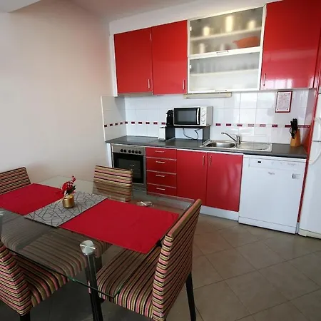 Algarve Retreat, Beautiful One Bed At Oa Apartment Portimao