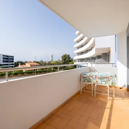 Apartment Algarve Retreat, Beautiful One Bed At Oa Portimao